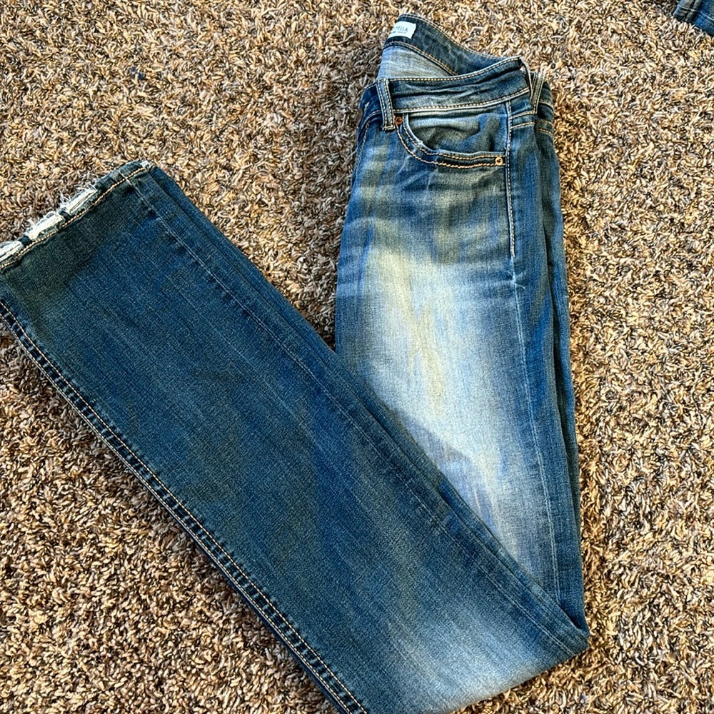 Buckle jeans